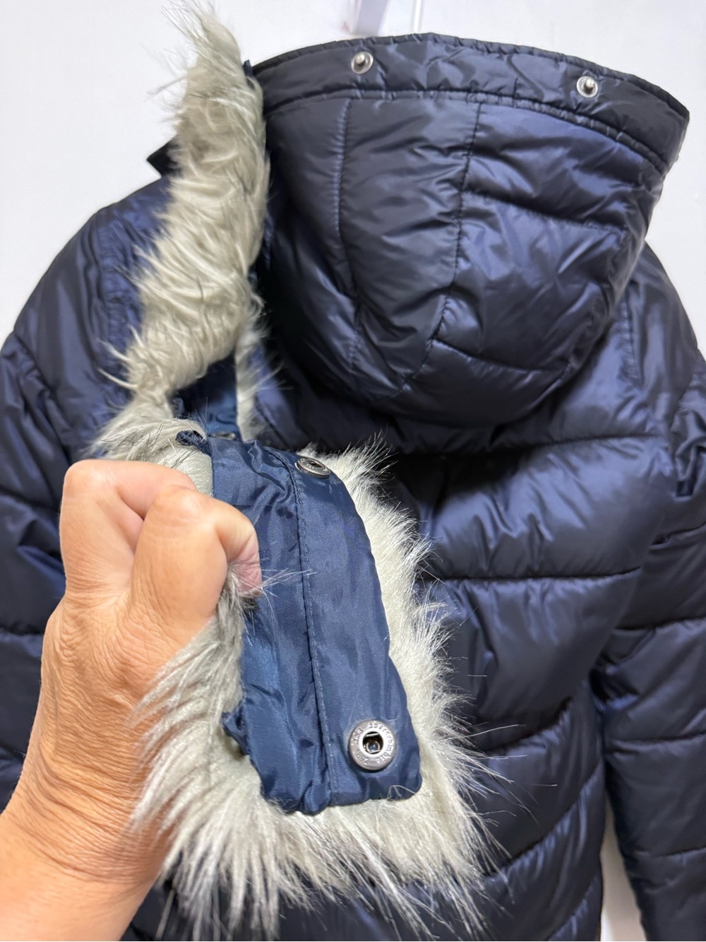 Abercrombie kids Winter Coat with Faux Fur Trim Hood Girl’s Sz 11/12 - Picture 12 of 16